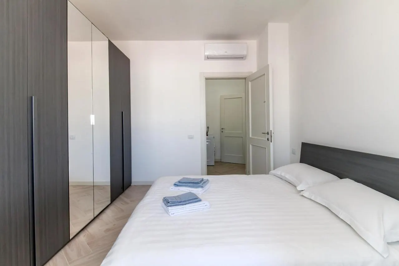 12° Piano Torre Diamante - 67 Apartment Milan